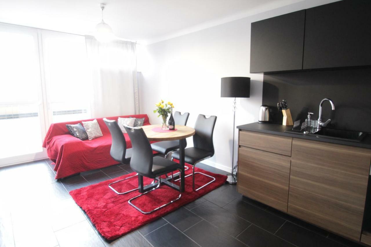 Fantastyczny Apartament Krolewska Warschau Exterior foto